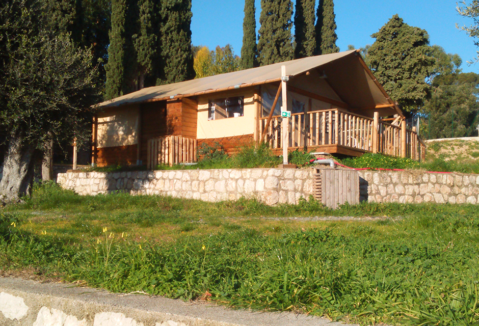 lodge camping Menton